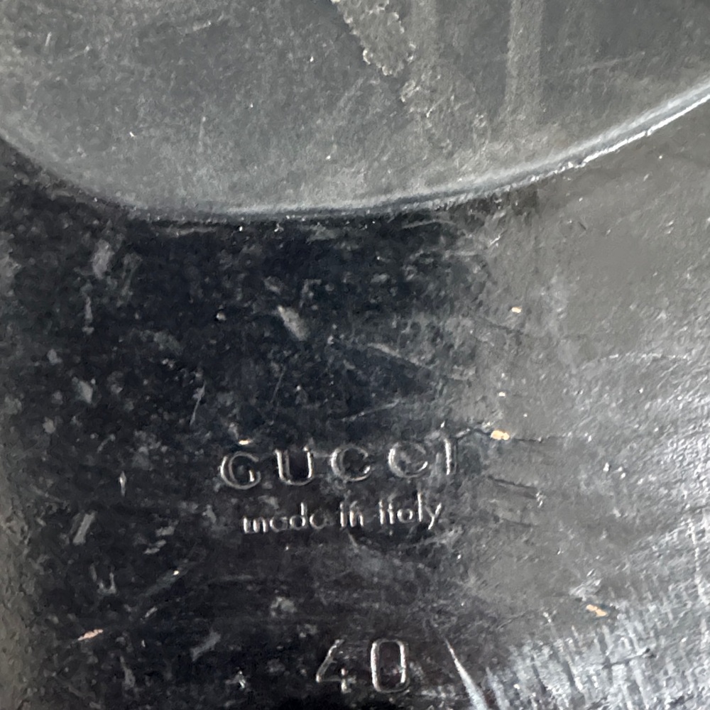 Gucci Black Flip Flops with Red and Green Straps - Picture 10 of 11